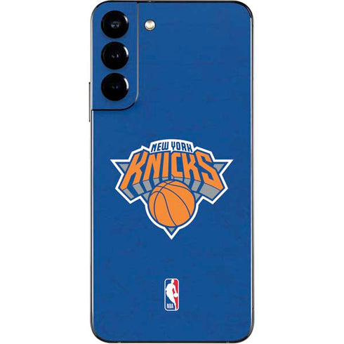 NBA New York Knicks Distressed Galaxy S22 Plus Skin